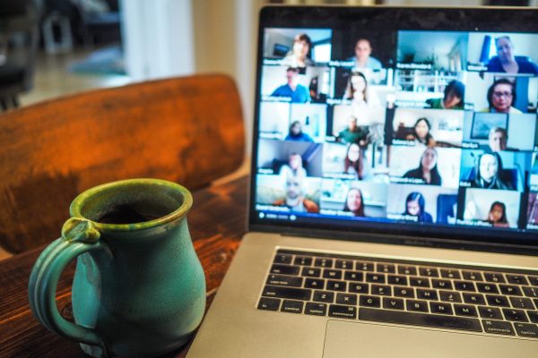 Zoom-meeting-laptop